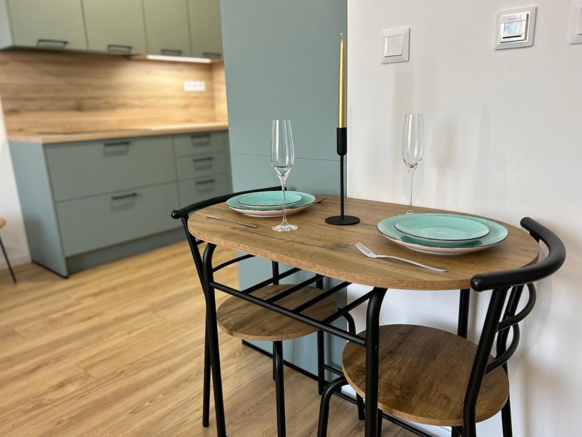 Cozy 1-Bedroom Condo Miloslavov Ngoại thất bức ảnh